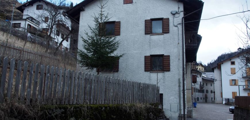 Casa da ristrutturare a Caprile di Alleghe